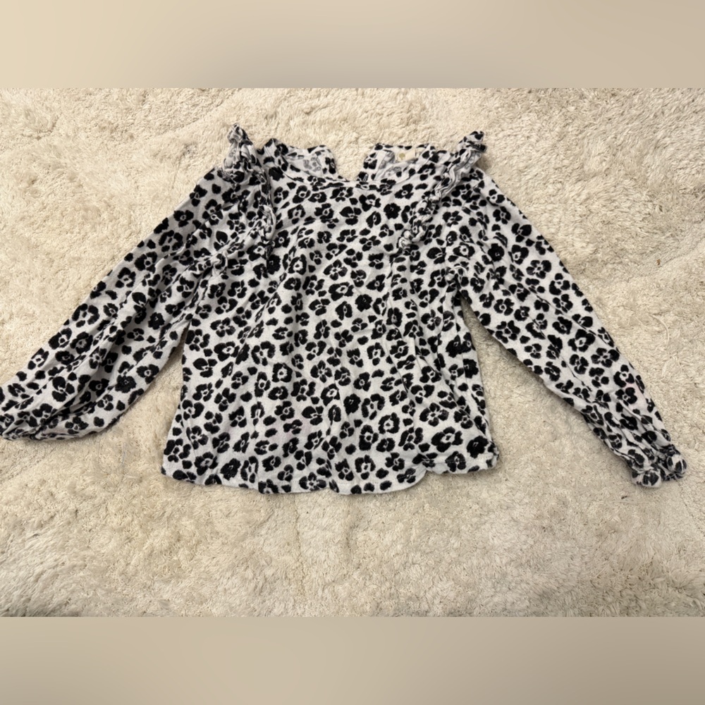 Tucker + Tate Black and White Ruffled Blouse